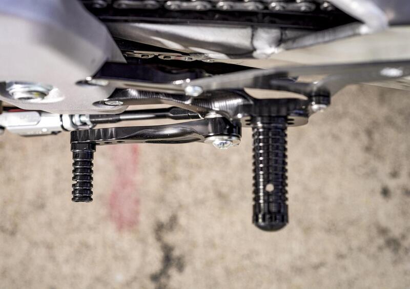 Aprilia Tuono V4 Tuono V4 X (2020) (10)