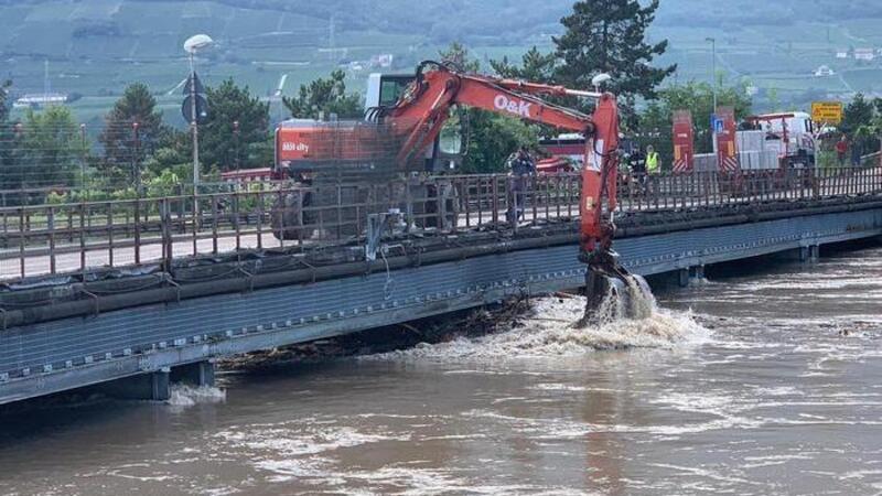 L&#039;Adige vicino all&#039;esondazione: Autobrennero chiusa per ore