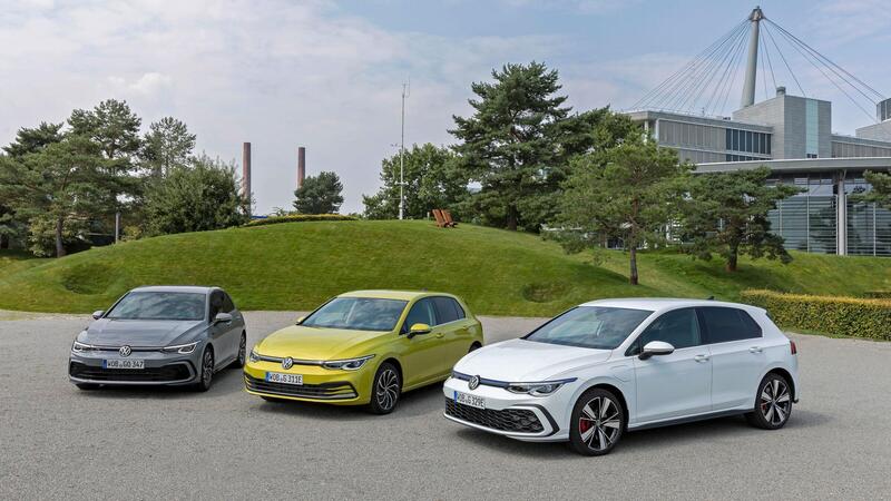 La nuova VW Golf 8 ibrida, Quale? Tante le versioni MHEV e PHEV in arrivo [Listino prezzi e confronto]