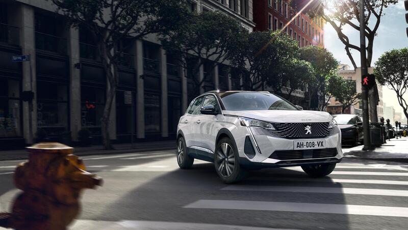 Nuova Peugeot 3008 ibrida, Restyling 2021: anche Plugin e Integrale fino a 225CV [video presentazione]