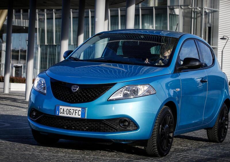 Lancia Ypsilon (2011-24) (8)