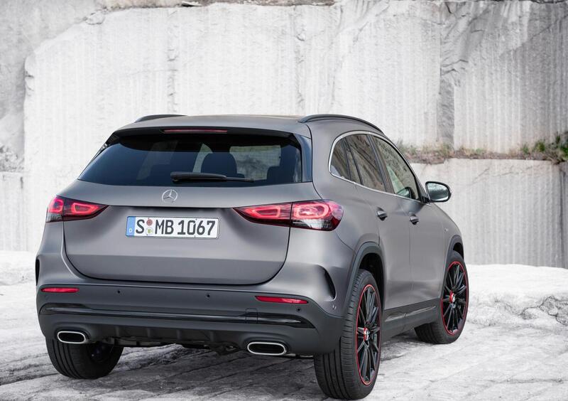 Mercedes-Benz GLA SUV (2020-->>) (8)