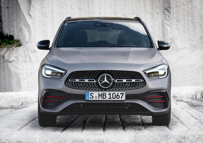 Mercedes-Benz GLA SUV (2020-->>) (3)