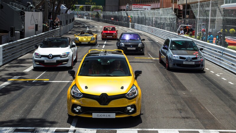 Renault Clio R.S 16: la piccola belva da 275 CV