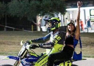 MotoGP. Aspettando Misano: Rossi sulla terra e Viñales  sull’asfalto con il cuginetto [VIDEO e FOTO]