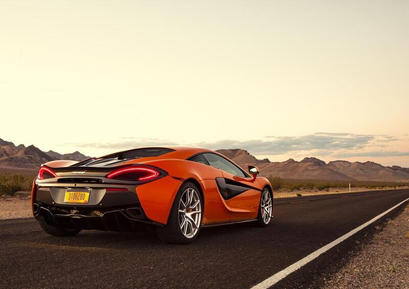 McLaren 540C (2016-20) (9)