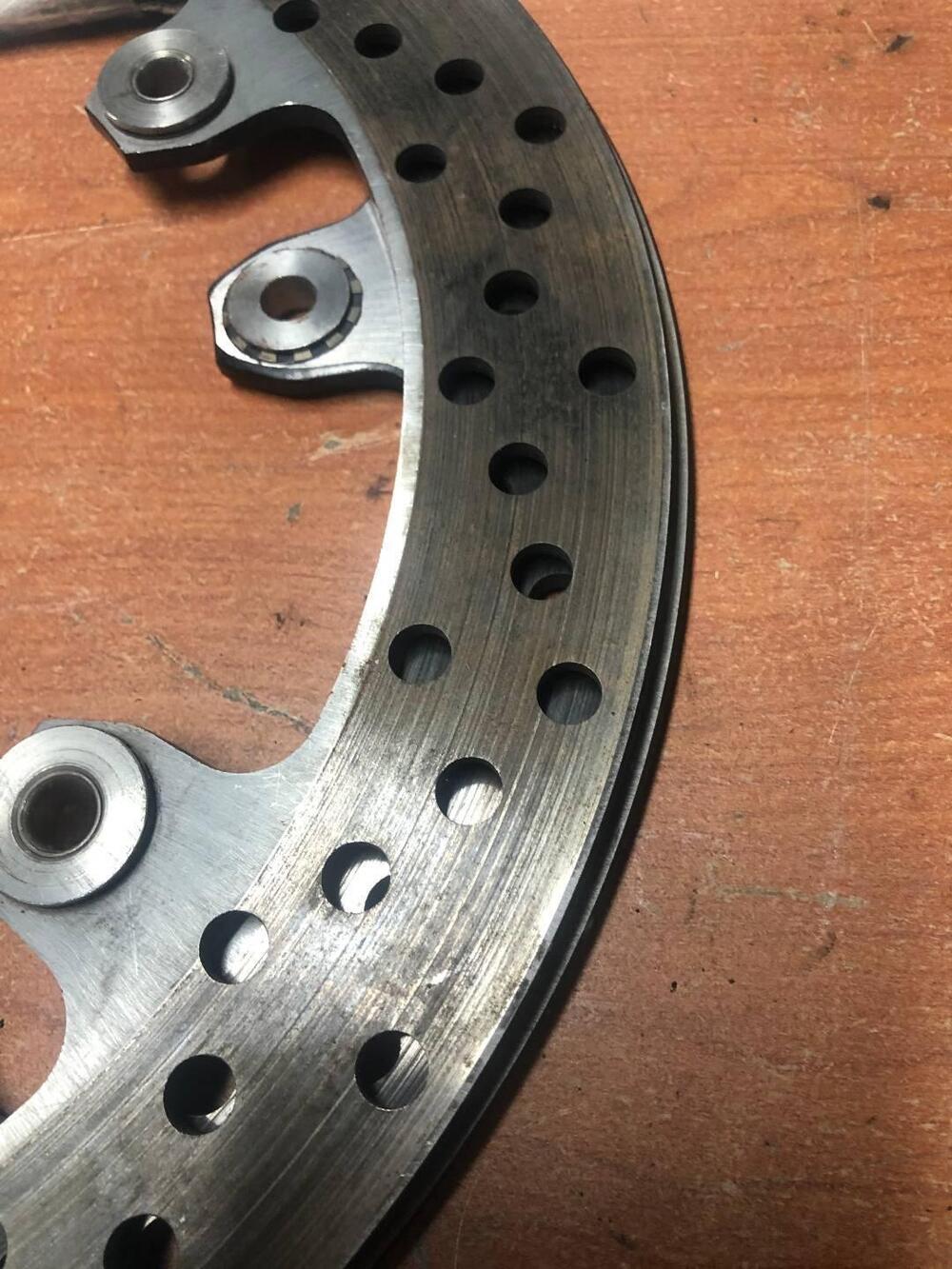 Dischi freno BMW F800st '07 (3)