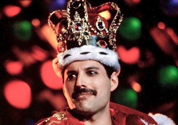 Meglio un giorno da Freddie Mercury  che 90 da... In vacanza con una leggenda