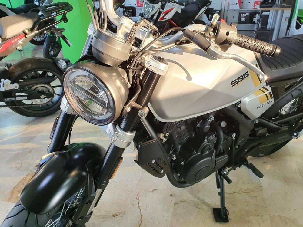 Brixton Motorcycles Crossfire 500 (2021 - 25) (4)