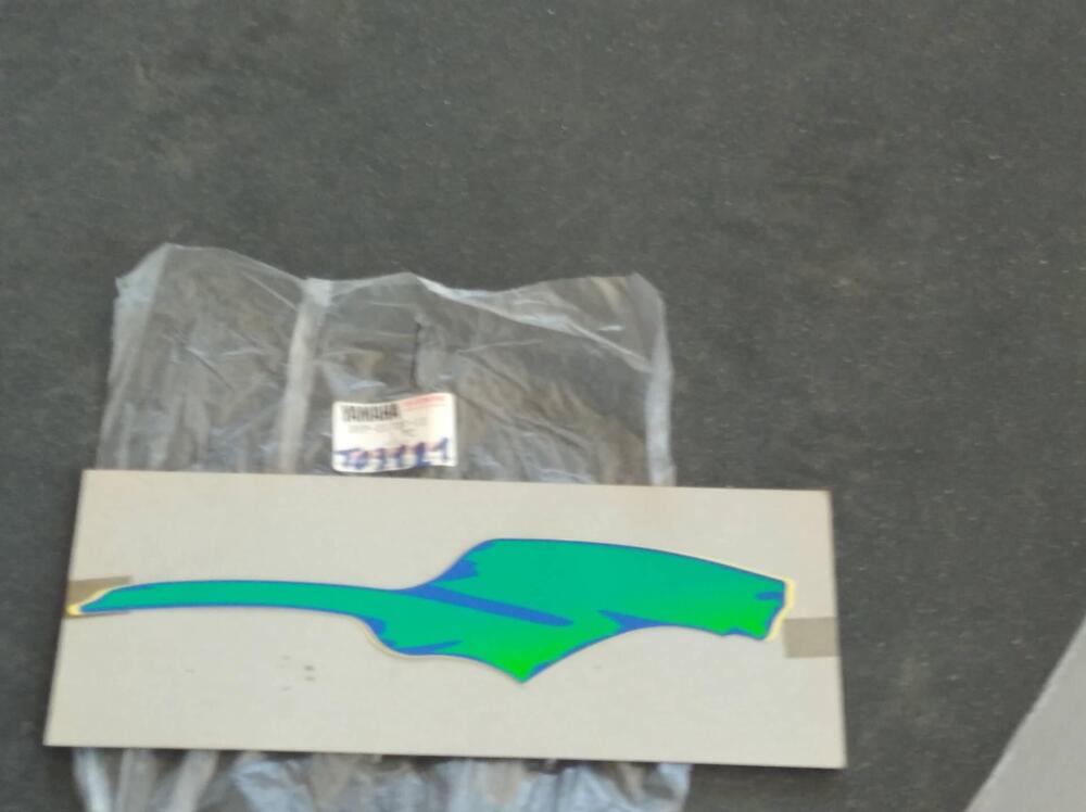 ADESIVO FIANCHETTO YAMAHA XT600 3TB (2)