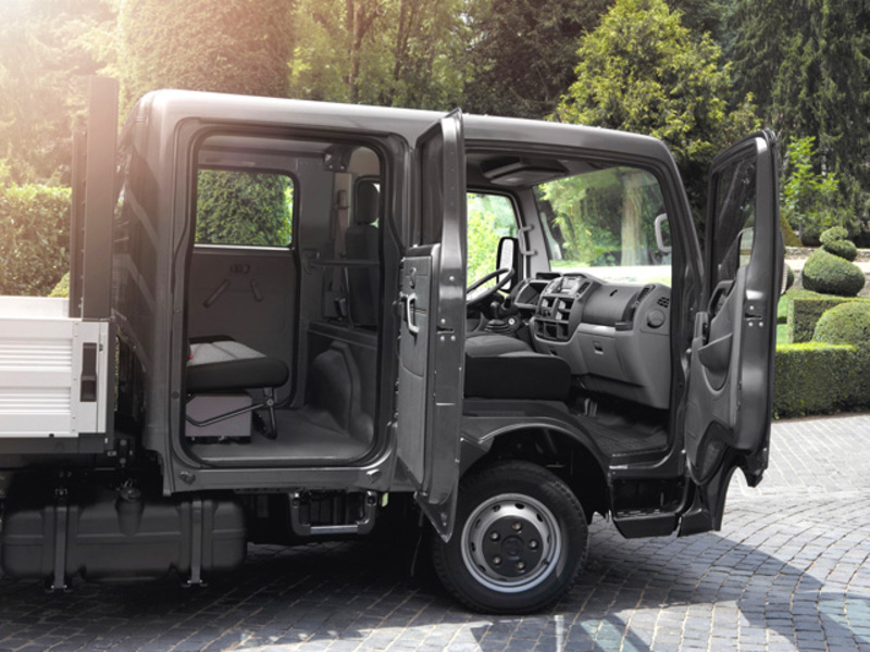 Nissan NT400 Cabstar 35.15 2.5 dCi 145 CV PL-DC-RG Cabinato