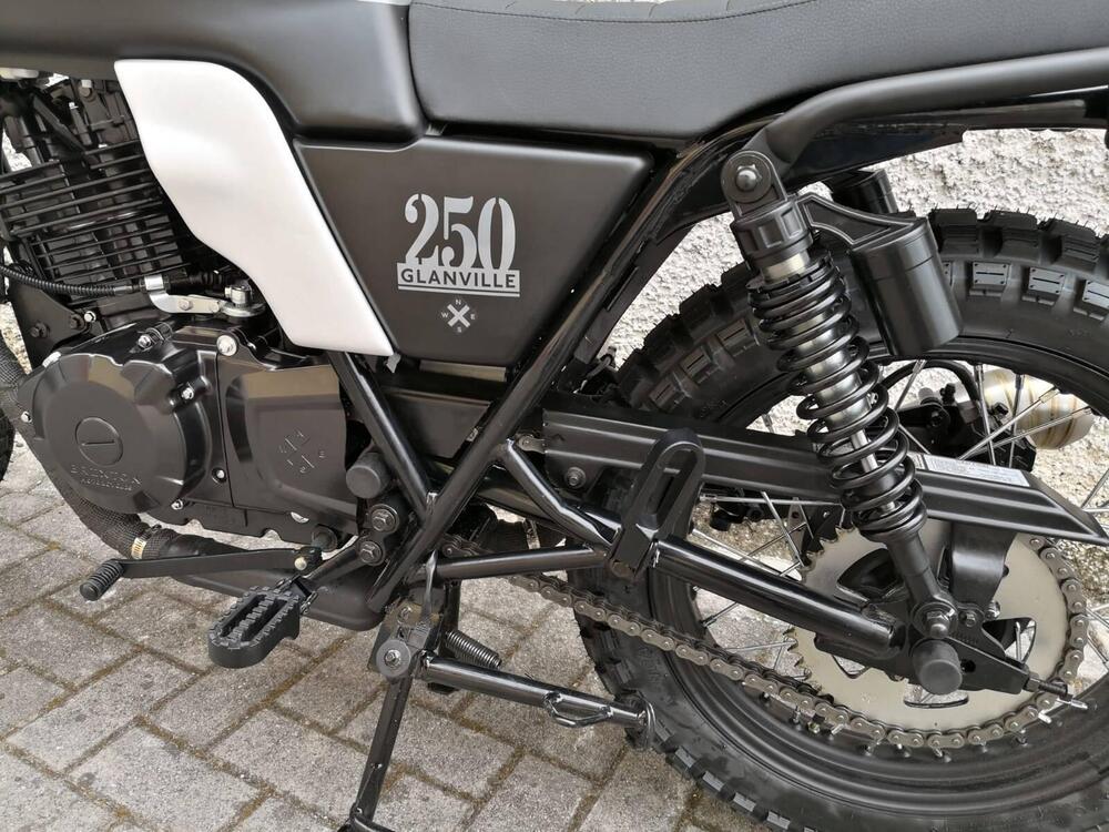 Brixton Motorcycles Glanville 250 X (2018 - 19) (6)