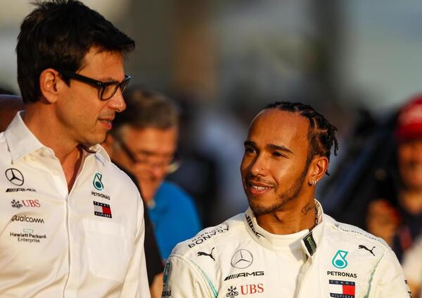 Hamilton e Toto non firmano per Mercedes: ecco i cinque possibili scenari 