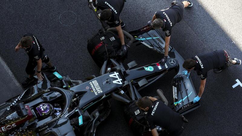 F1, Eddie Jordan spara la bomba: Mercedes rilevata da Ineos?