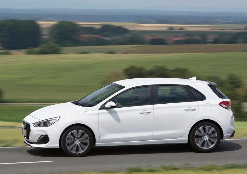 Hyundai i30 (2017-->>) (28)