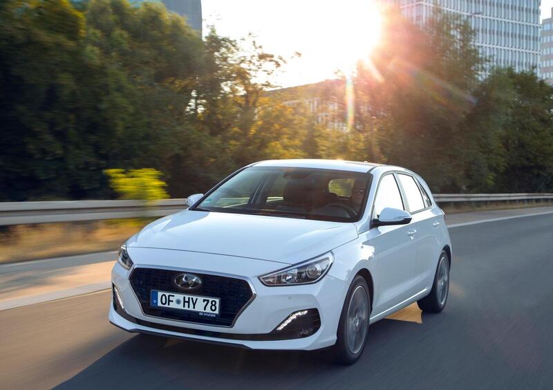 Hyundai i30 (2017-->>) (26)