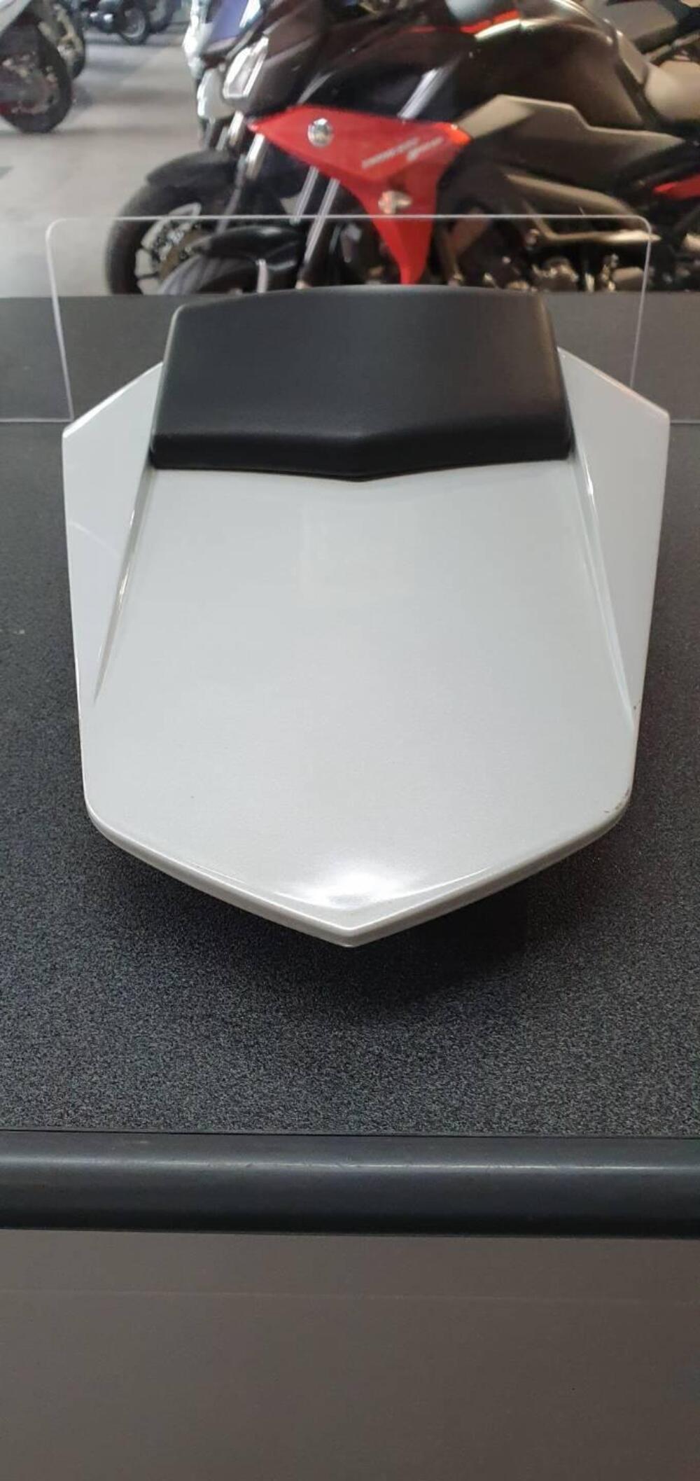 OOFFERTA!!! MONOPOSTO YAMAHA YZF R1 1000 4C8W07712