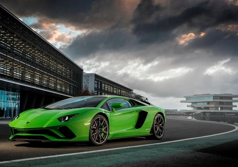 Lamborghini Aventador Coupé (2011-21) (23)