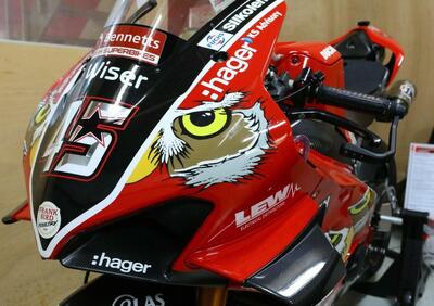 Superbike: all'asta la Ducati Panigale V4R BSB di Scott Redding [GALLERY]