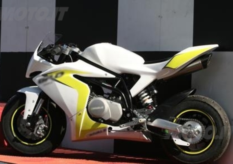 Nico Cereghini: &quot;Una piccola vera moto che appassiona&quot;