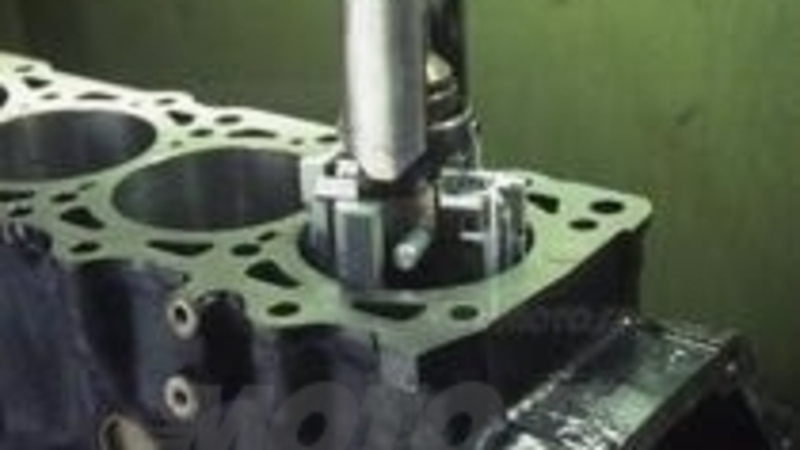 Massimo Clarke: "Canne in officina!"