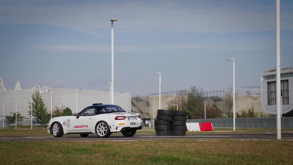 Una 124 Abarth in pista