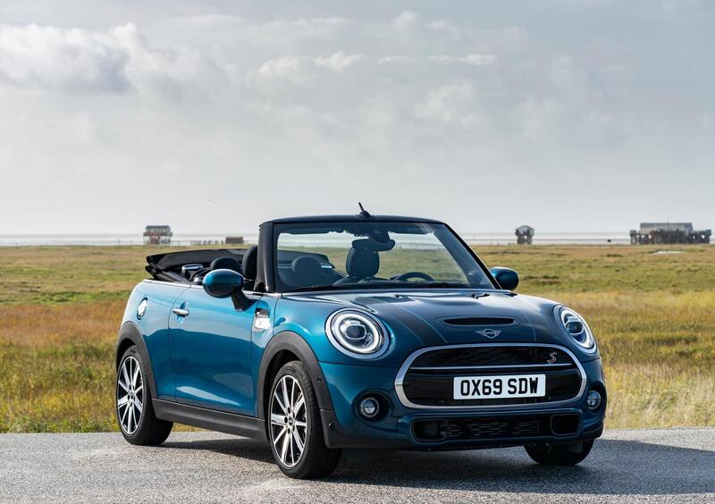 MINI Mini Cabrio (2015-->>) (26)