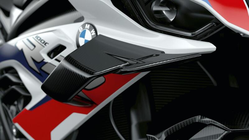 Nuova BMW M1000RR: 212 cavalli, 196 kg e aerodinamica da GP