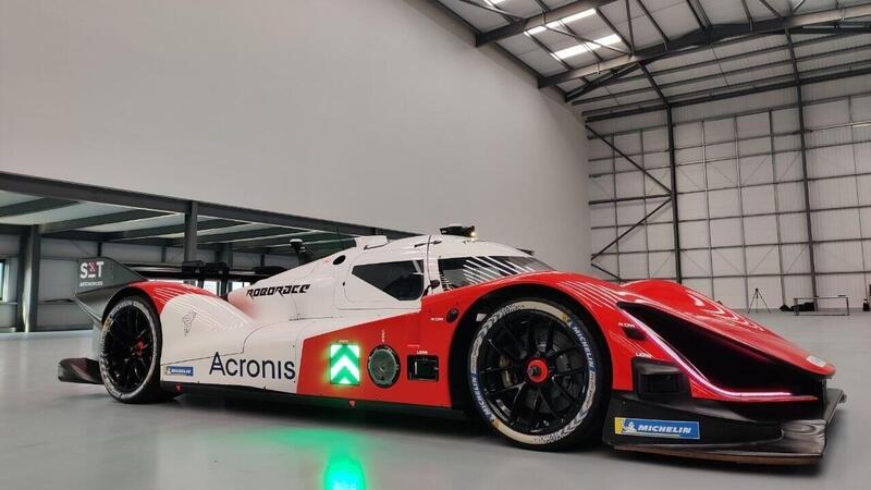 Roborace: F1 e Prototipi che &ldquo;vanno da soli&rdquo; in gara per sviluppare la guida autonoma [Intelligenza Artificiale]