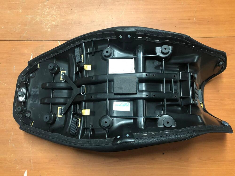 Sella Triumph Tiger 1050 '09 (3)