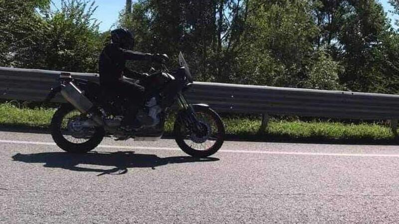 Aprilia Tuareg 660: eccola in azione! Sar&agrave; cos&igrave;?