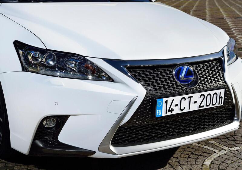 Lexus CT (2010-20) (23)