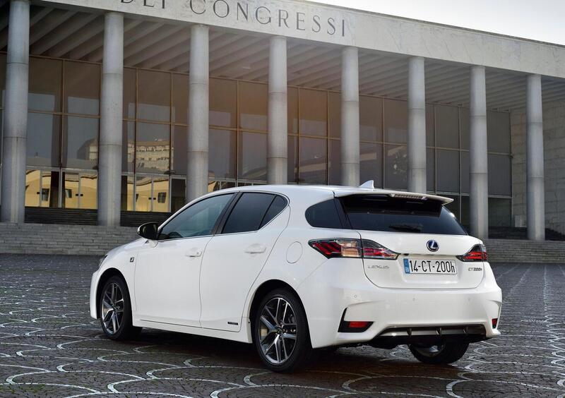 Lexus CT (2010-20) (4)