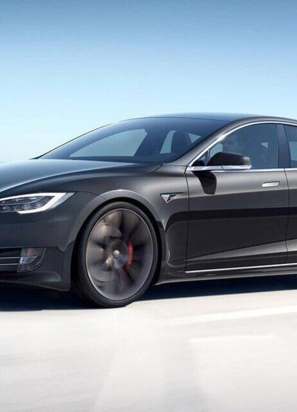Nuova Tesla Model S Plaid. Lo 0-100 Km/h &egrave; sotto i 2 secondi