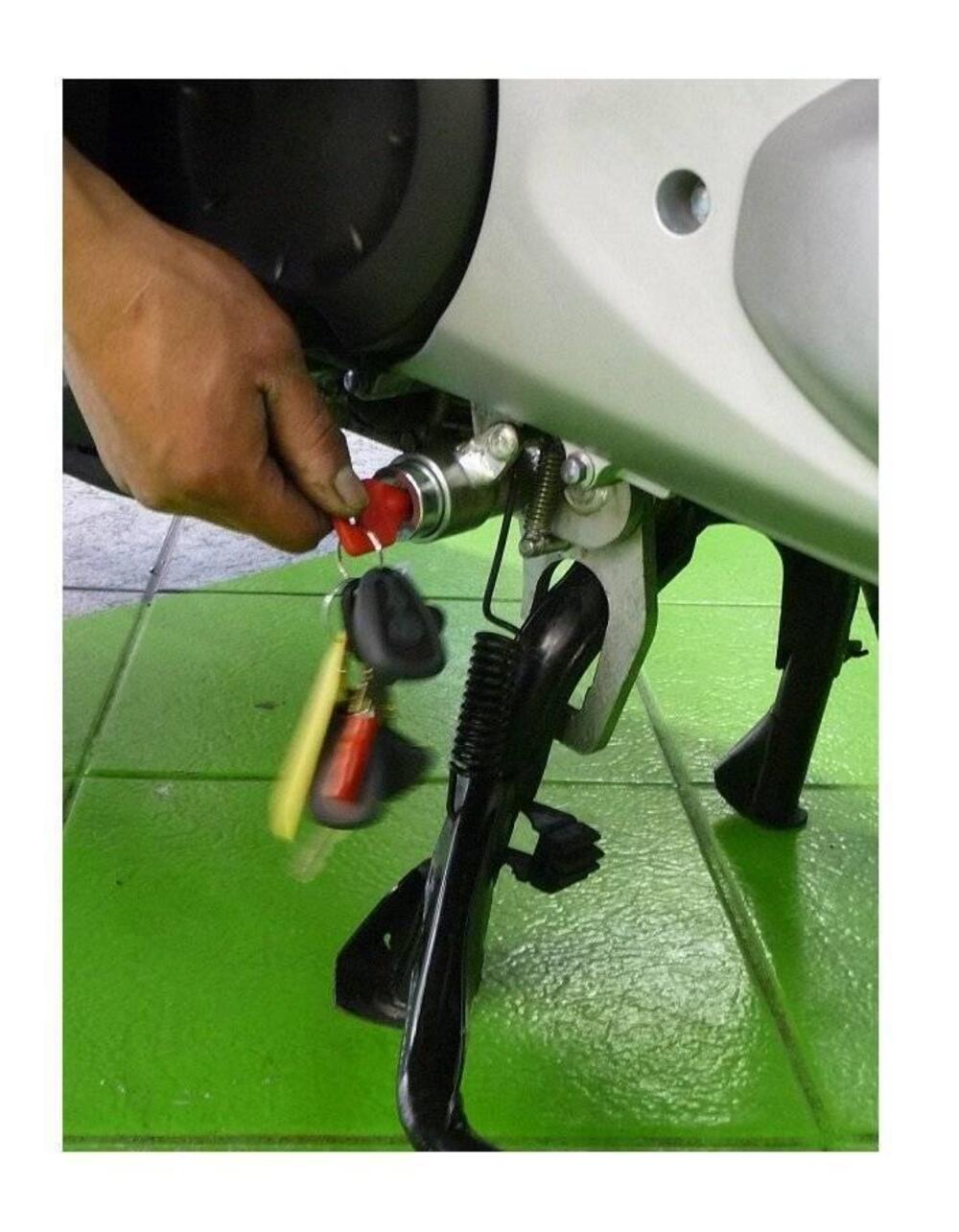 Antifurto Blocca Cavalletto Push&Block Push & Block (2)