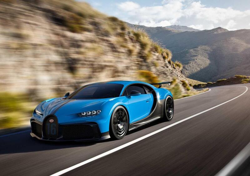 Con la Bugatti Chiron a tavoletta in 8 minuti si resta a secco!