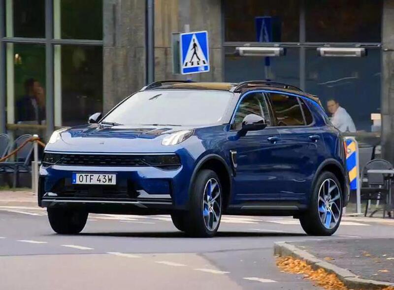 Lynk&amp;Co 01 (fratello di Volvo XC40) arriva in Italia per esser condiviso: abbonamento e sharing liberi