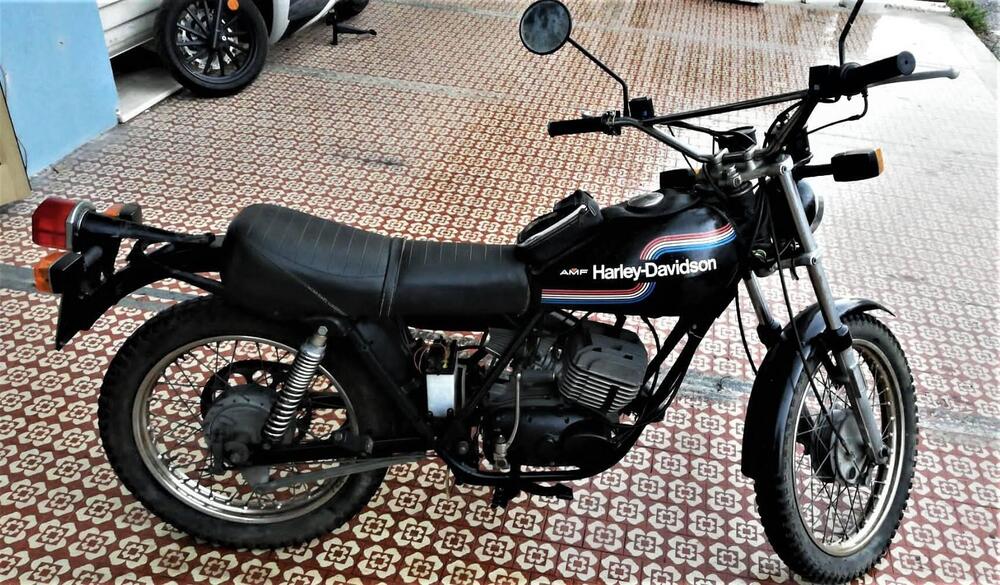 Aermacchi Harley-Davidson SS 125 (3)