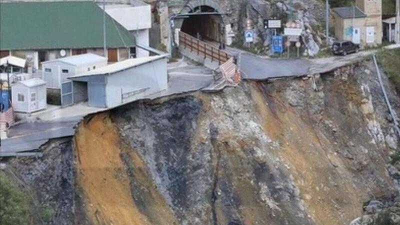 Maltempo, crolla la strada oltre il tunnel di Tenda. A Limone viabilit&agrave; devastata