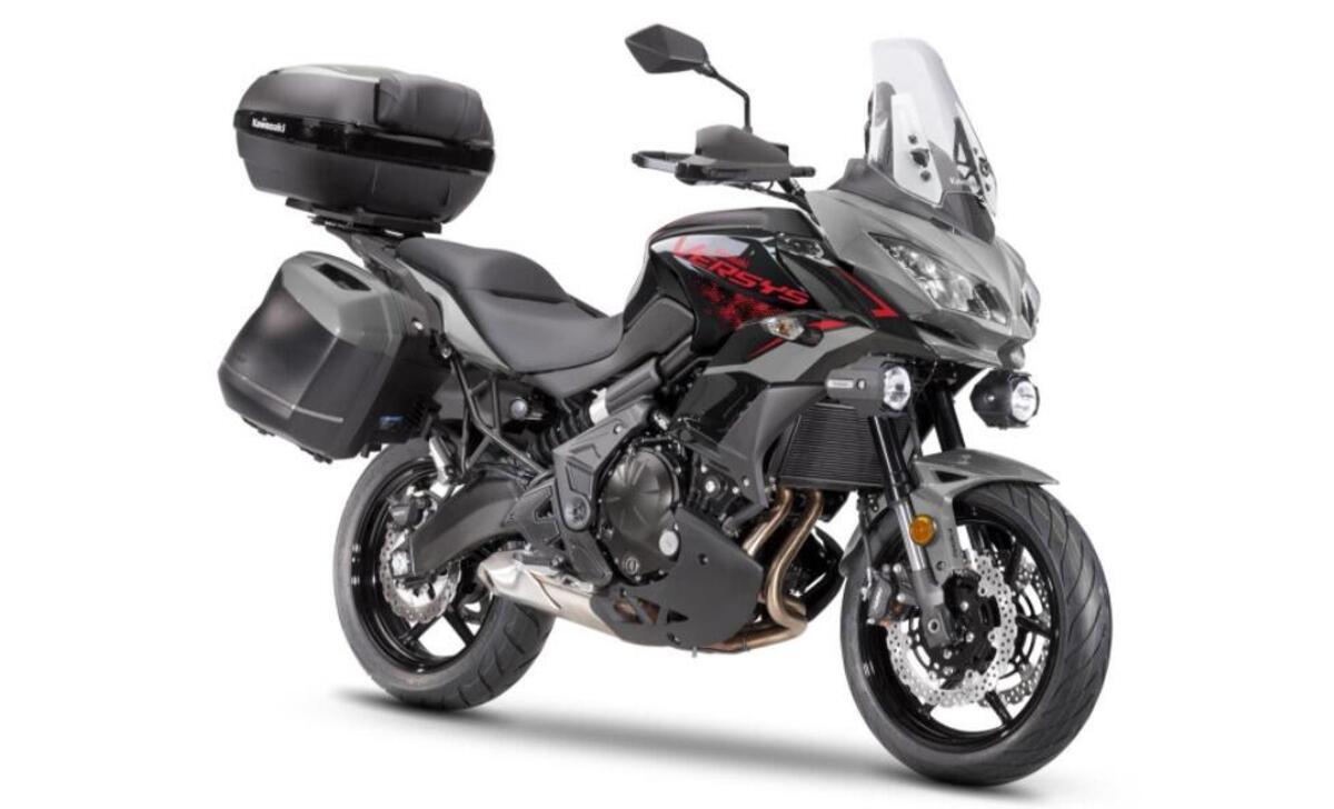 Kawasaki Versys 650 Grand Tourer (2021)