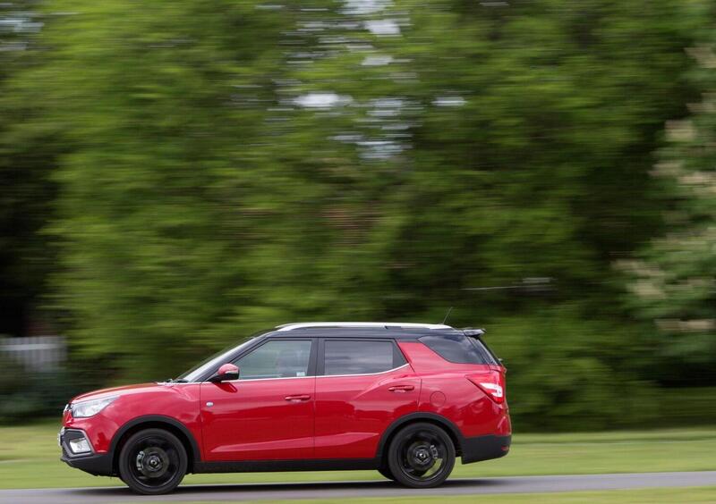 Ssangyong XLV (2016-21) (2)