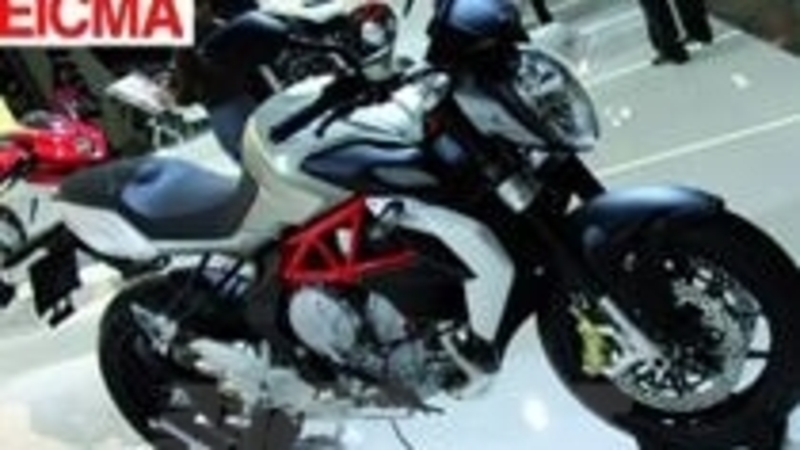 Nuova MV Agusta Brutale 800 2013!