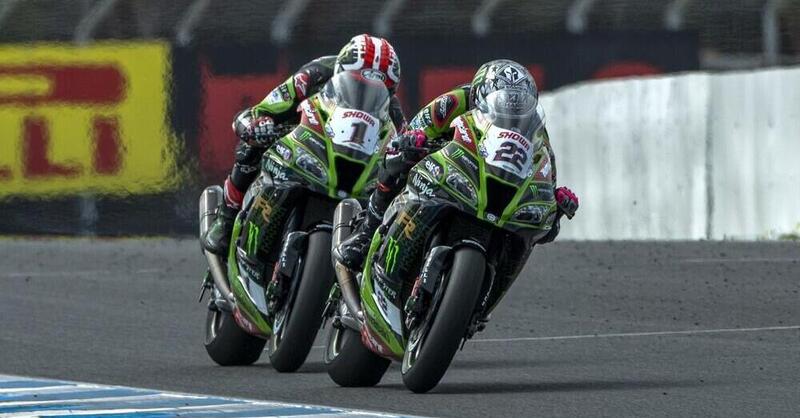 Superbike, la nuova Kawasaki Ninja debutta ai test invernali