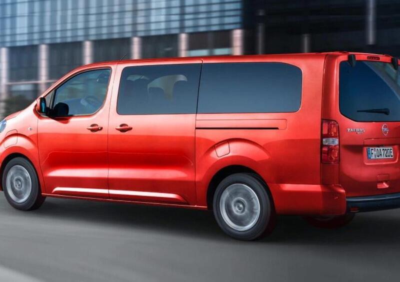 Opel Zafira-e Life (2020-->>) (7)