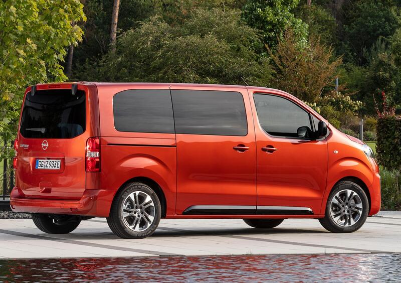 Opel Zafira-e Life (2020-->>) (8)