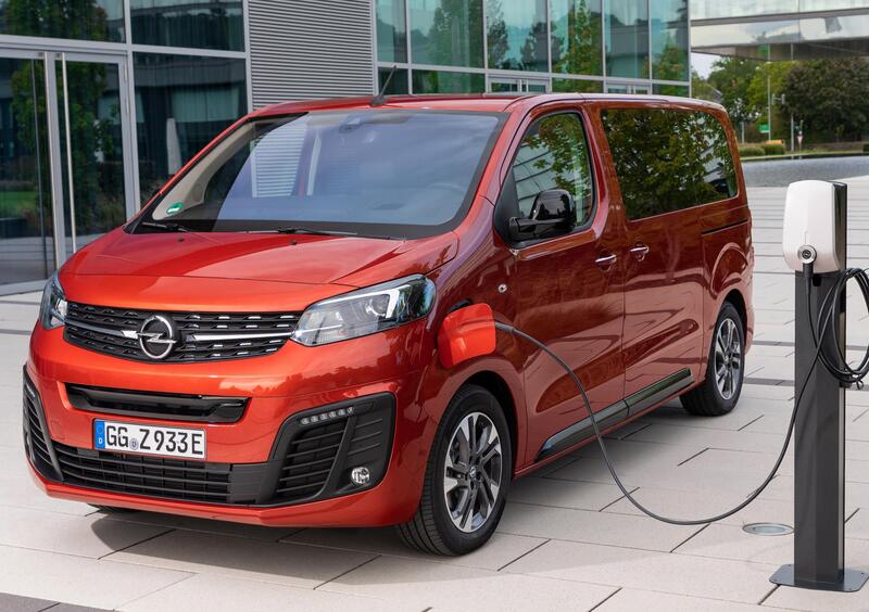 Opel Zafira-e Life (2020-->>) (9)