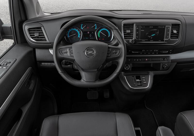 Opel Zafira-e Life (2020-->>) (11)