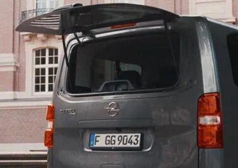 Opel Zafira-e Life (2020-->>) (23)