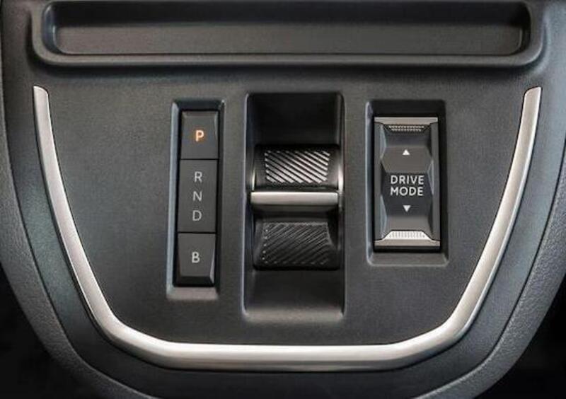 Opel Zafira-e Life (2020-->>) (24)