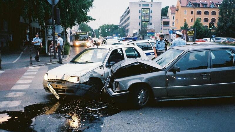 La conta degli incidenti stradali gravi: 9 morti al giorno in Italia [male Venezia e Modena, bene Genova]